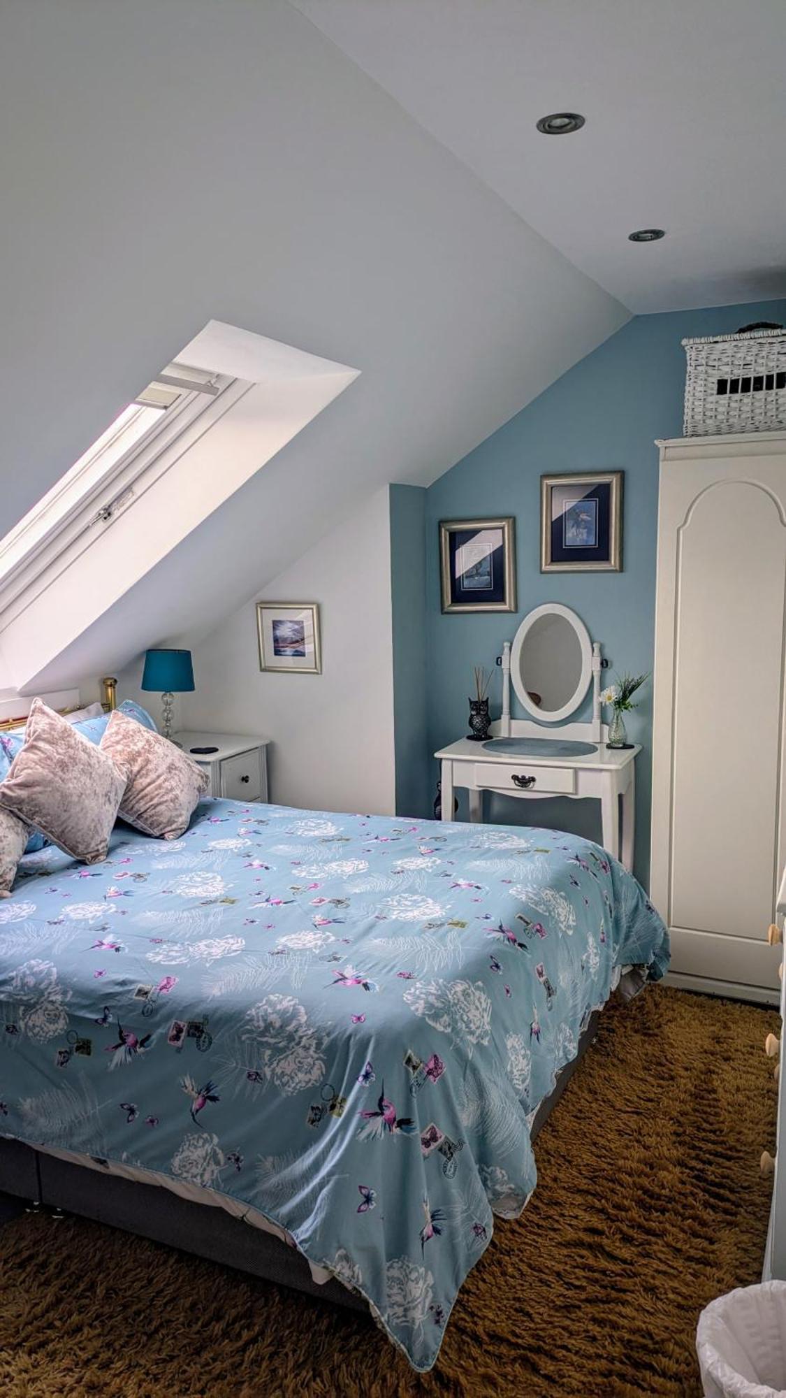 Village Life- Private Attic Suite - Living Room, Bedroom And Bathroom Newtown St Boswells Kültér fotó
